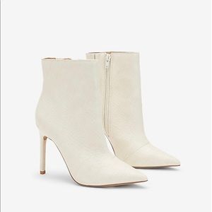 White Stiletto Booties Express NWT S8